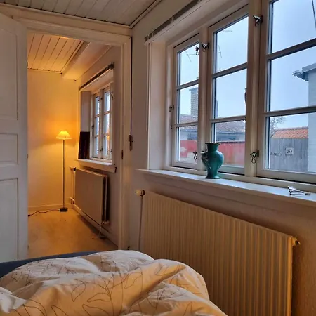 Apartment Helt 120 Kvm Med 2 Sovevaerelser, 5 Senge Og Havkig